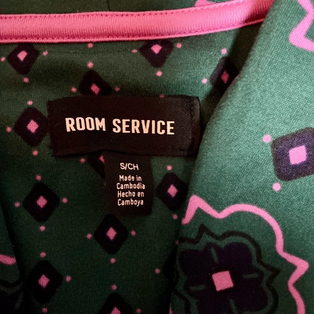 RoomService Green Cozy Pajama Set – Long Sleeve Button Top & Pants – Sm - NWOT - Picture 2 of 7